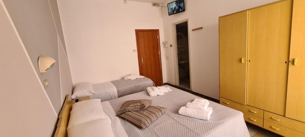 Hotel Astoria Riccione Luaran gambar