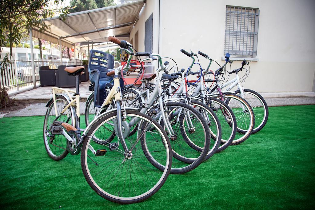 Hotel Astoria Riccione Luaran gambar
