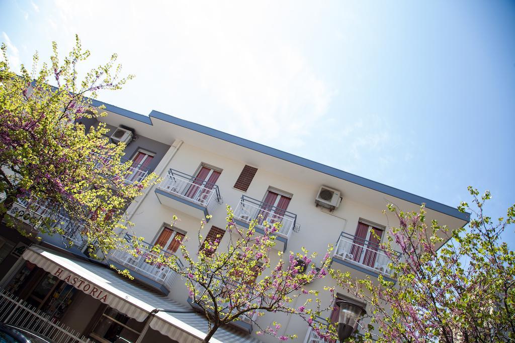 Hotel Astoria Riccione Luaran gambar