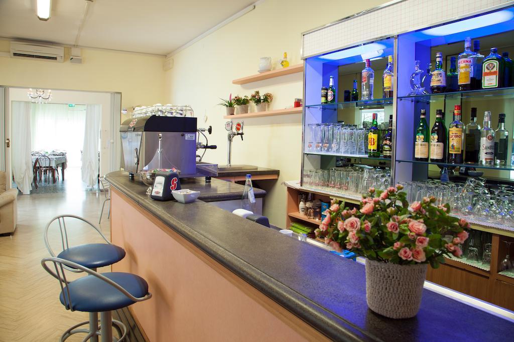 Hotel Astoria Riccione Luaran gambar